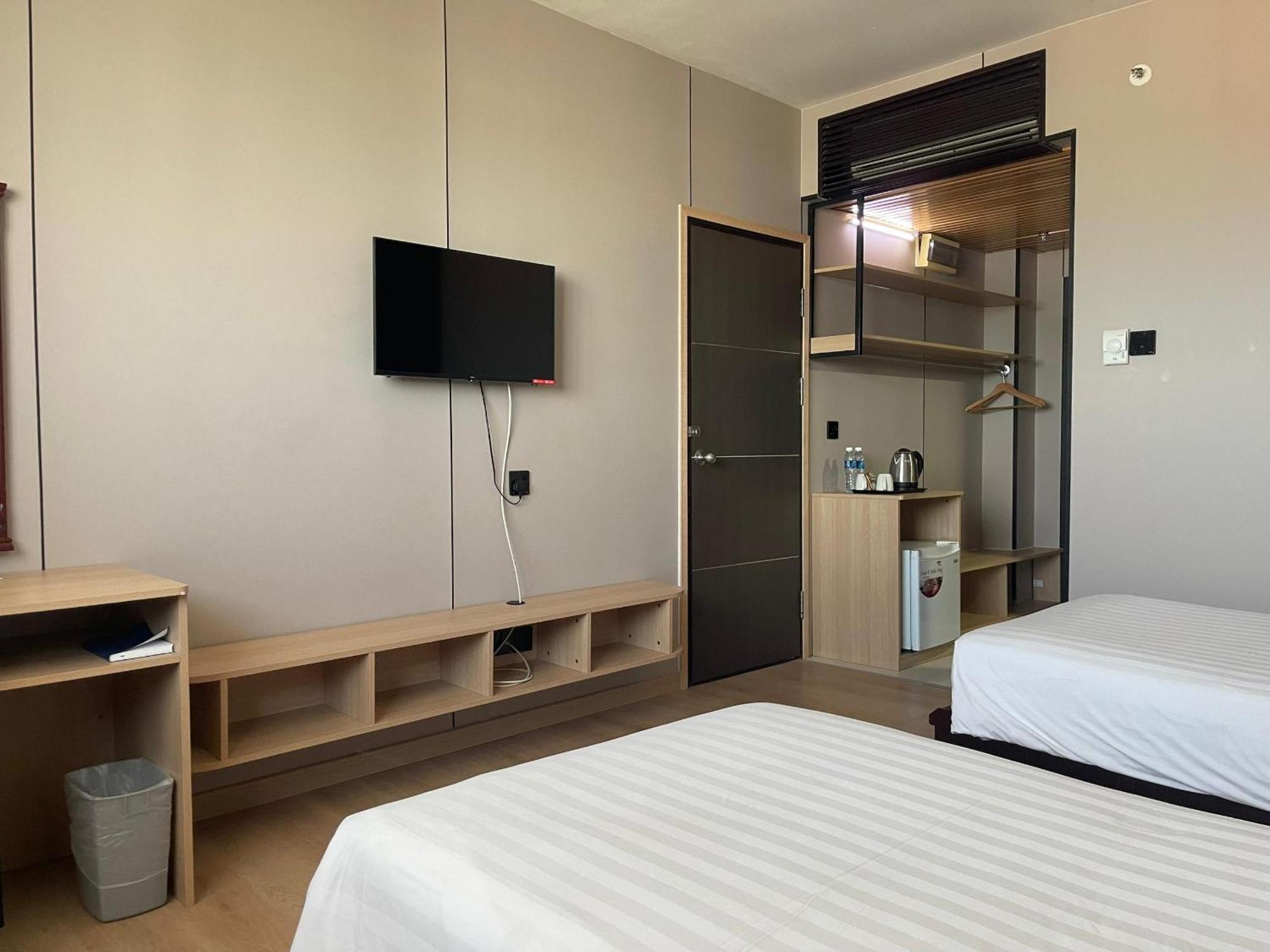 Penview Hotel Kuching Zewnętrze zdjęcie